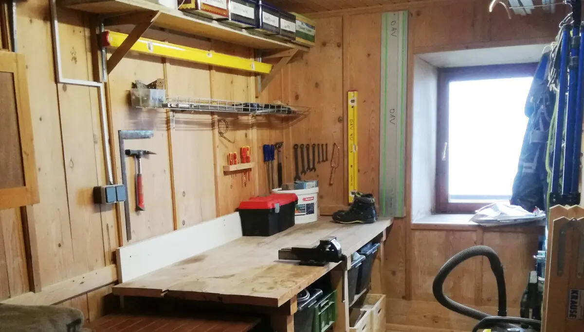 Arbeiten an der Karl-von-Edel-Hütte 2021 | © DAV Würzburg