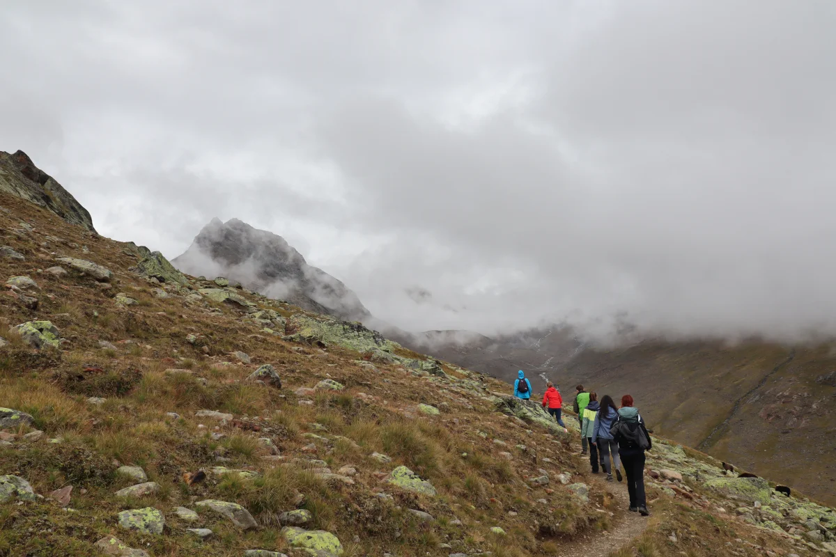 Unser JDAV erkundet die Vernagthütte | © DAV Würzburg
