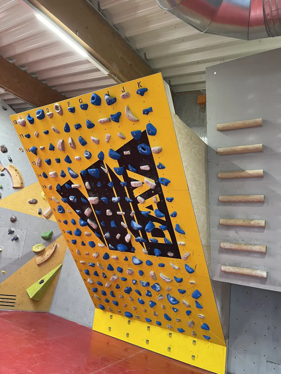Trainingsbereich im Boulderraum | © DAV Würzburg 